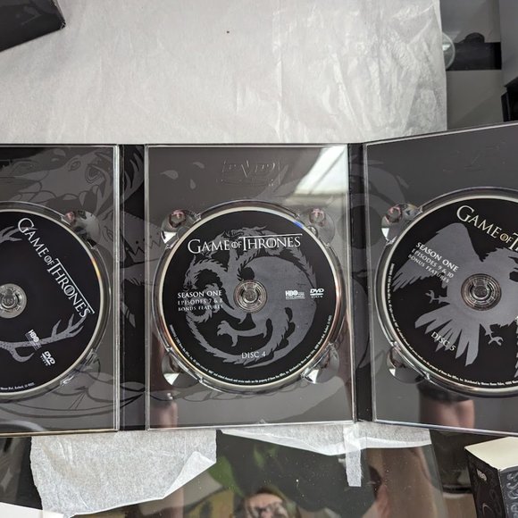 Game of Thrones 1st & 2nd season DVD - Picture 8 of 13